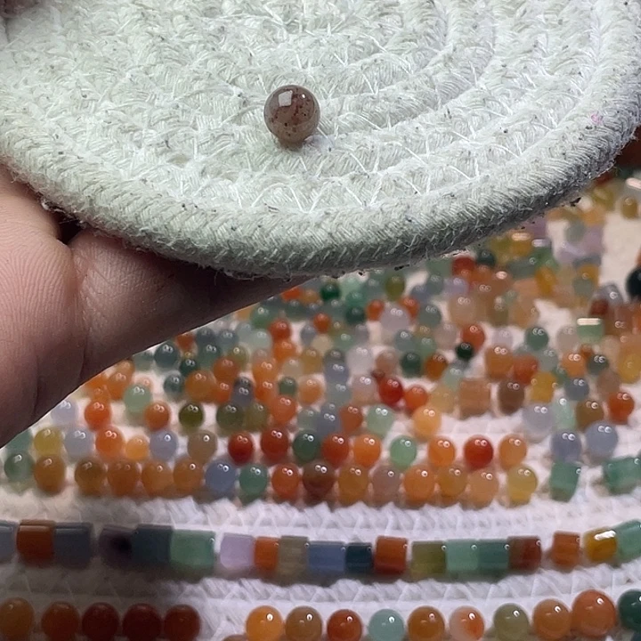 翡翠散珠未镶嵌定制翡翠卡7.8