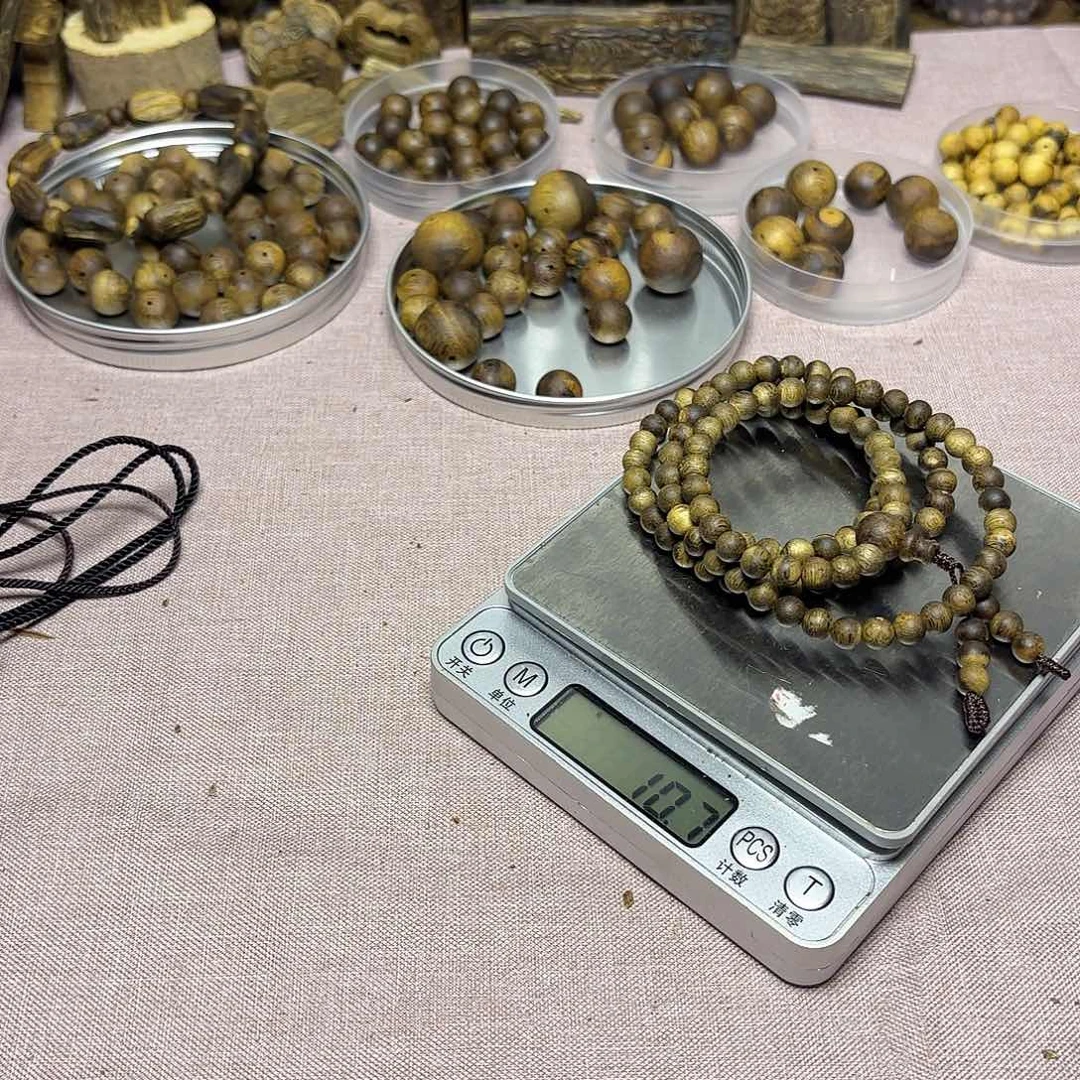 竹***泉木奇楠散圆珠11克卡6