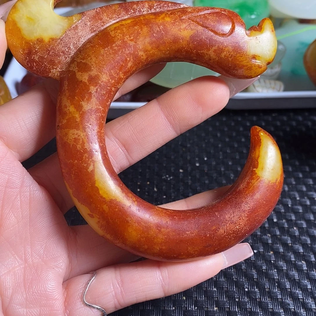 岫岩老玉（透闪石质玉）未镶嵌珠宝奇石