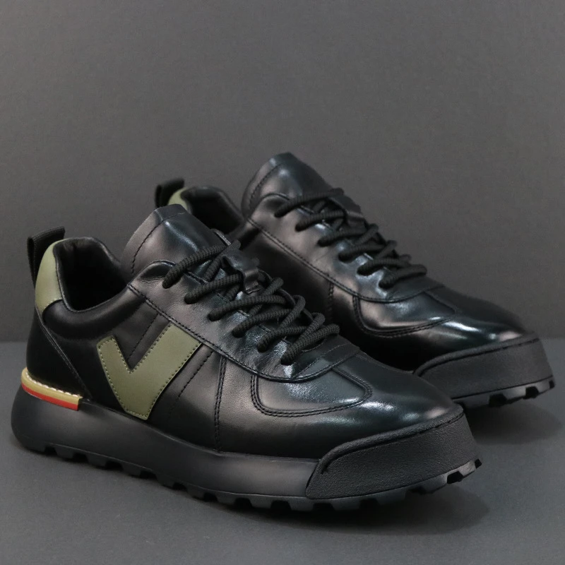 运动鞋男2025秋季休闲皮鞋厚底轻便潮流百搭透气软底时尚板鞋新款