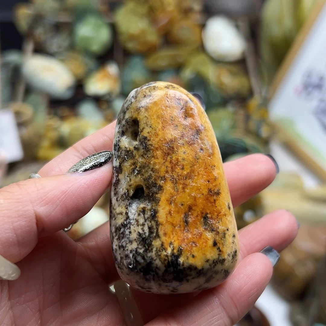 颈饰未镶嵌岫岩河磨玉（透闪石质玉）河磨玉手玩