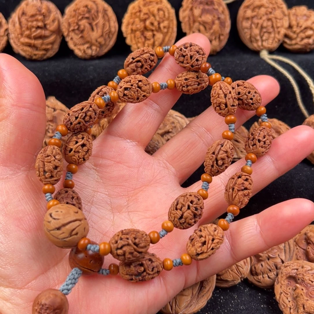 吊坠桃核桃核雕刻，