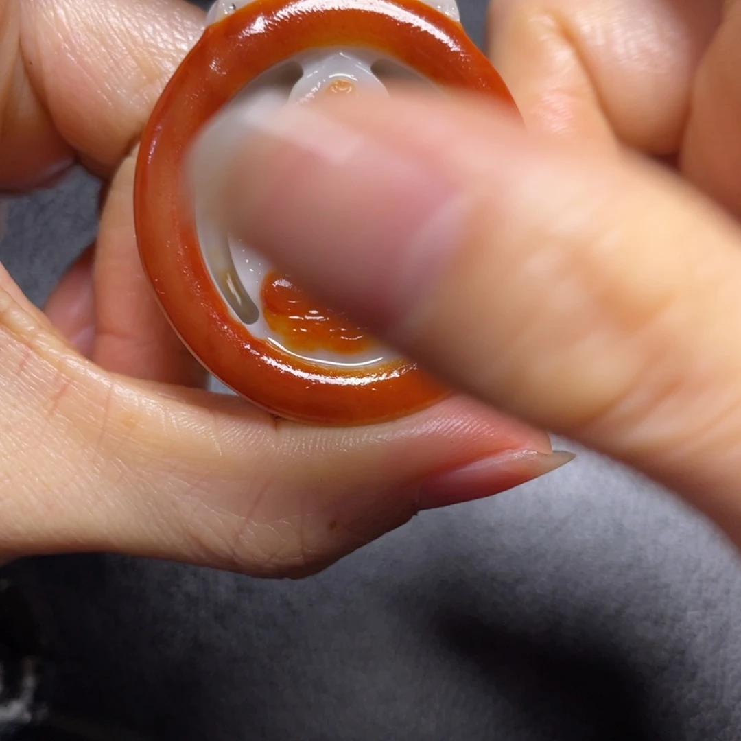 快***族和田玉未镶嵌颈饰