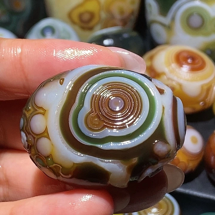 玛瑙/玉髓未镶嵌珠宝奇石11