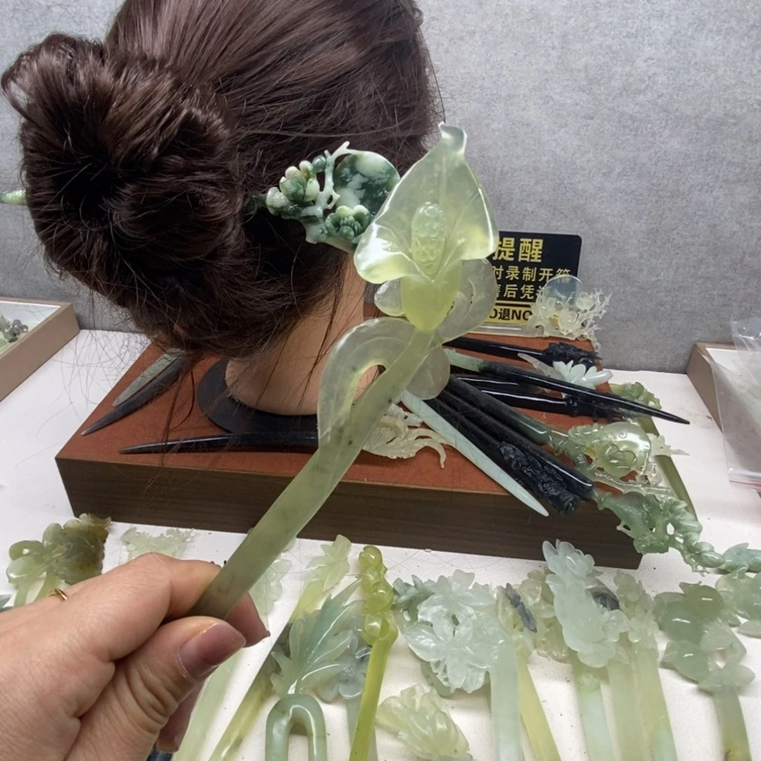 蛇纹石玉未镶嵌发饰