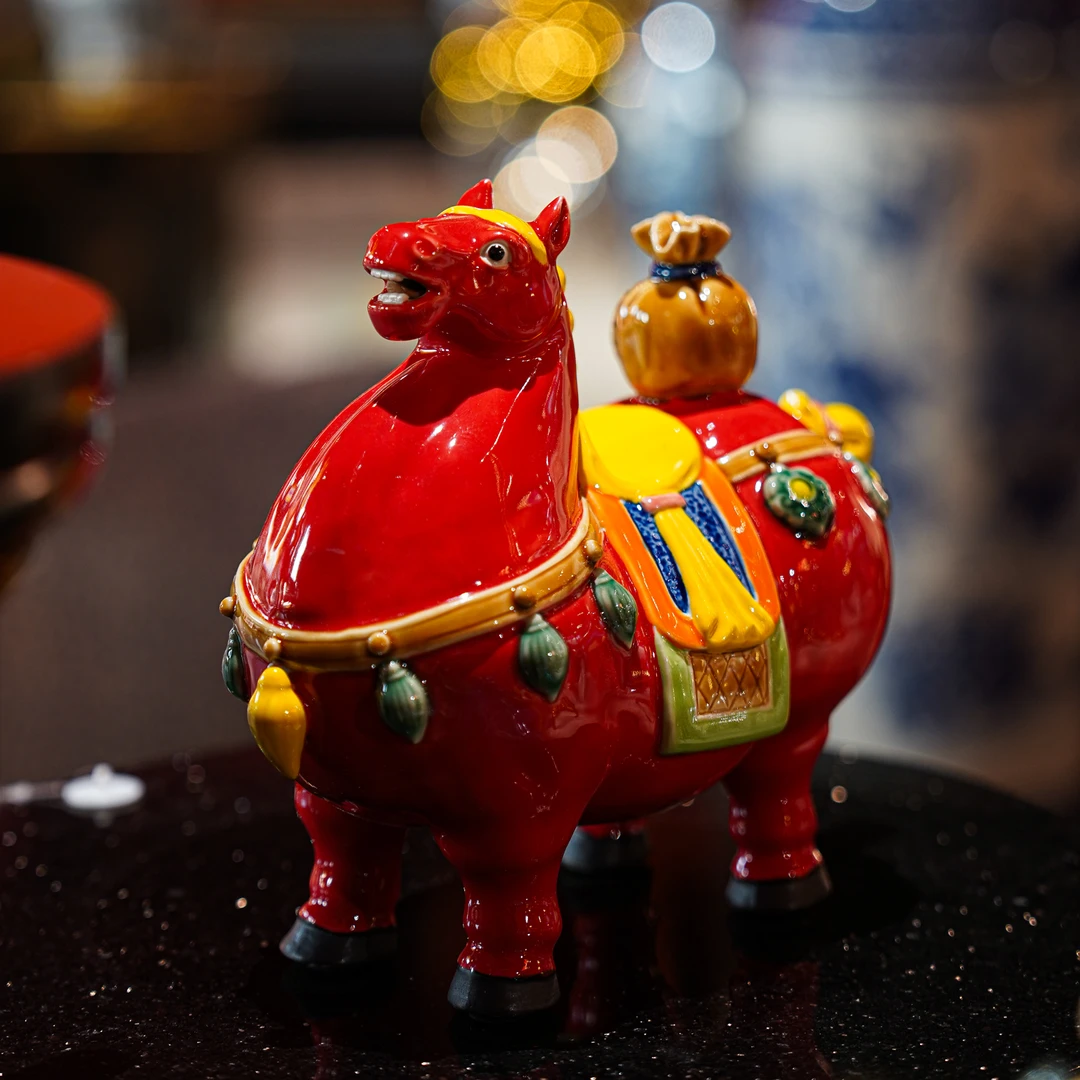 【本尼家】AM17非遗手工石湾陶红色马生肖唐马装饰桌面玄关摆件