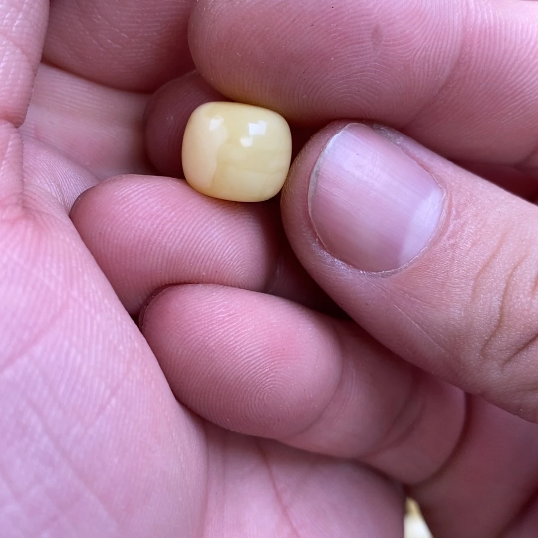 蜜蜡裸石未镶嵌你**哽