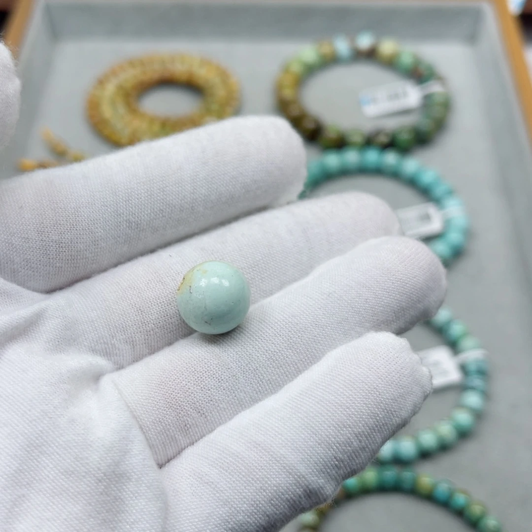 绿松石未镶嵌挂件