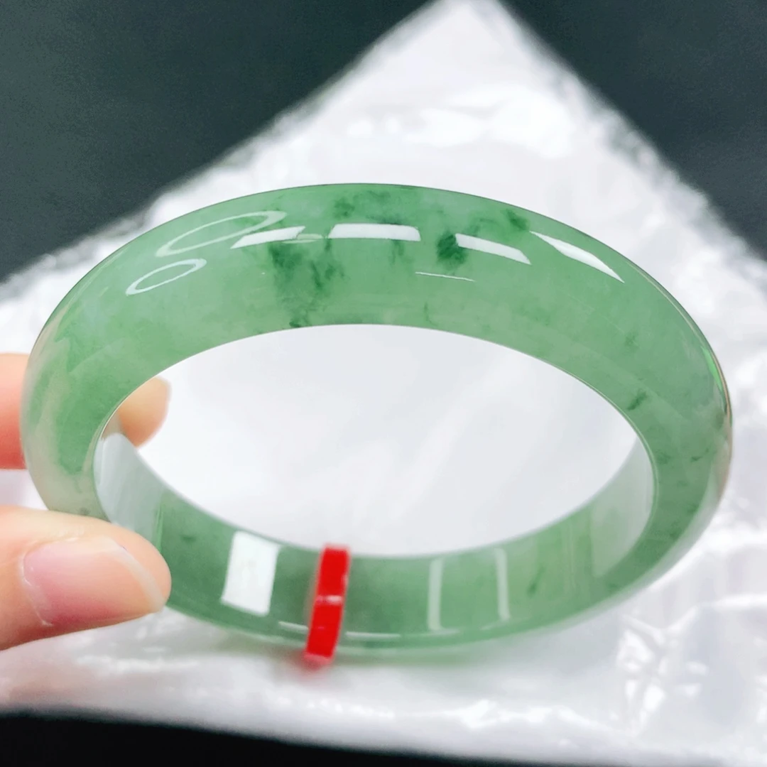 翡翠未镶嵌手镯56圈