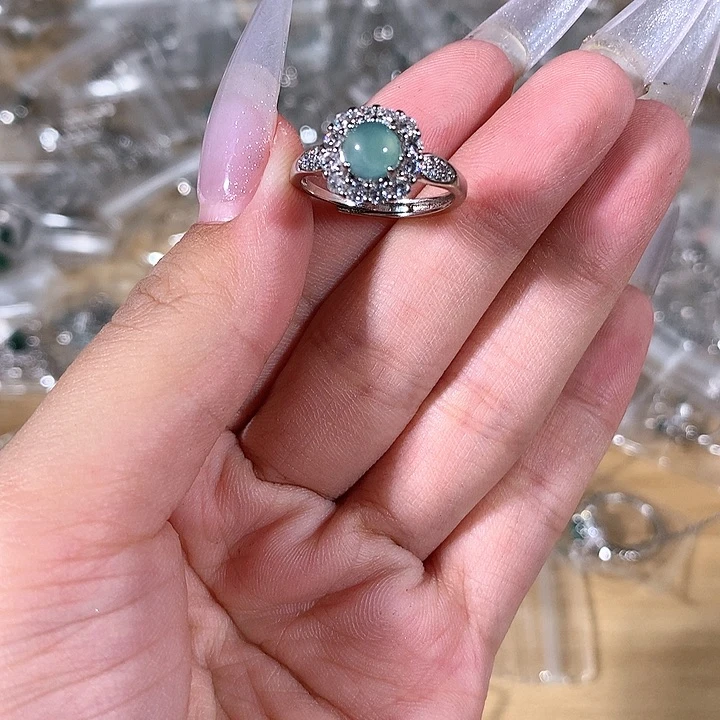 翡翠未镶嵌耳饰戒指