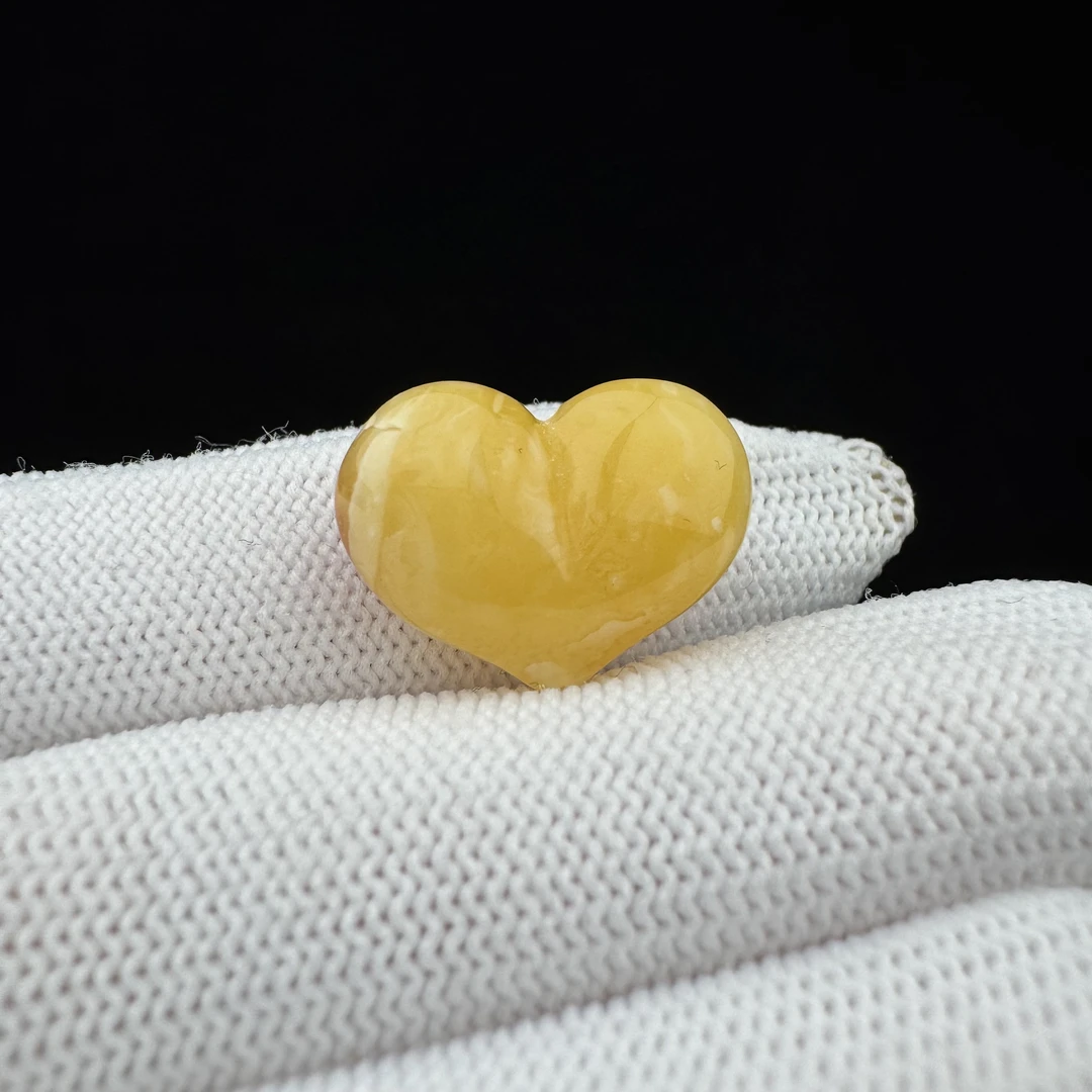 D5883天然原矿蜜蜡 瑕疵特价爱心19*14.1mm支持复检假一罚十