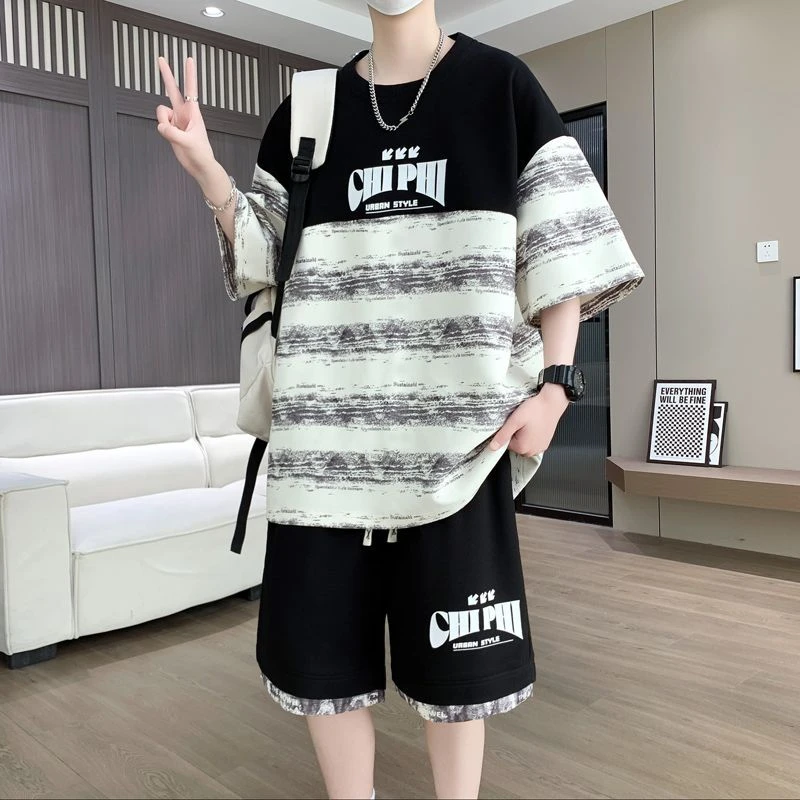 夏季男生学生装青少年短袖T恤短裤潮牌休闲宽松帅气两件运动套装