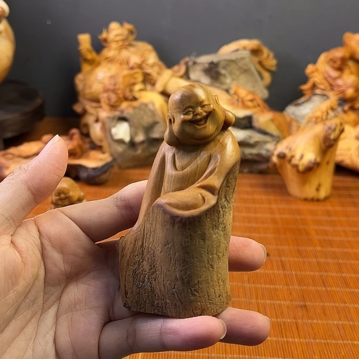 柏木（崖柏）弥勒摆件