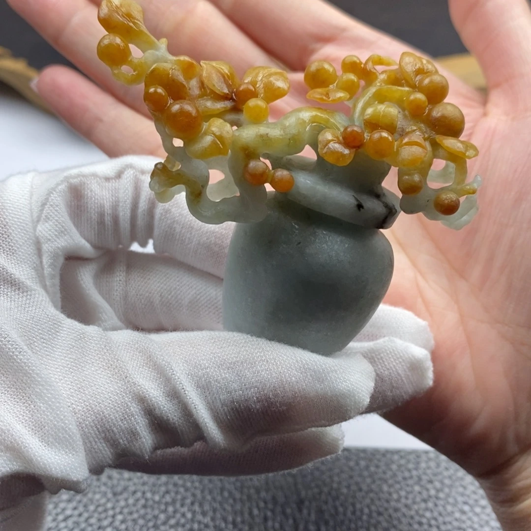 定制翡翠未镶嵌发财树