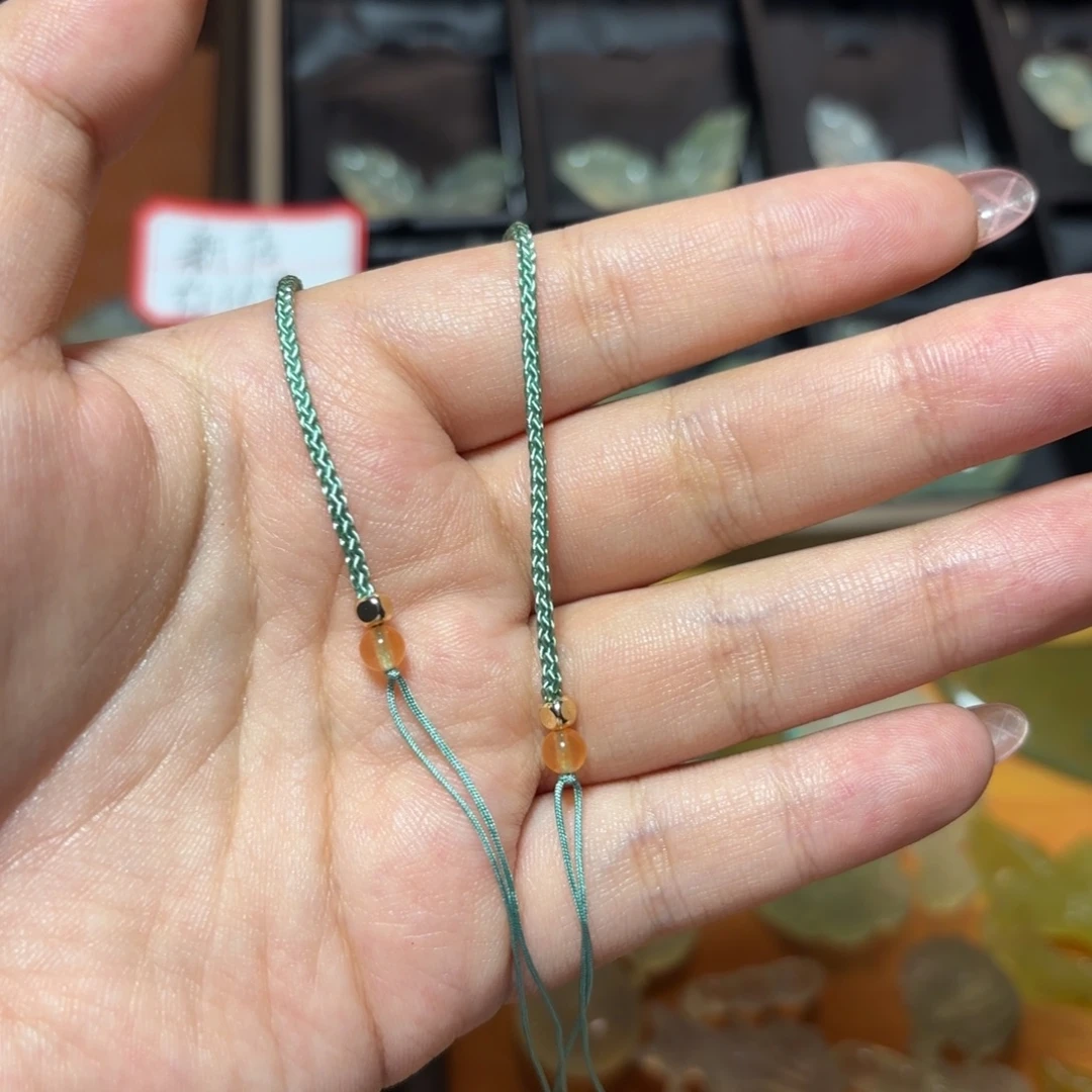 合金蛇纹石玉颈饰