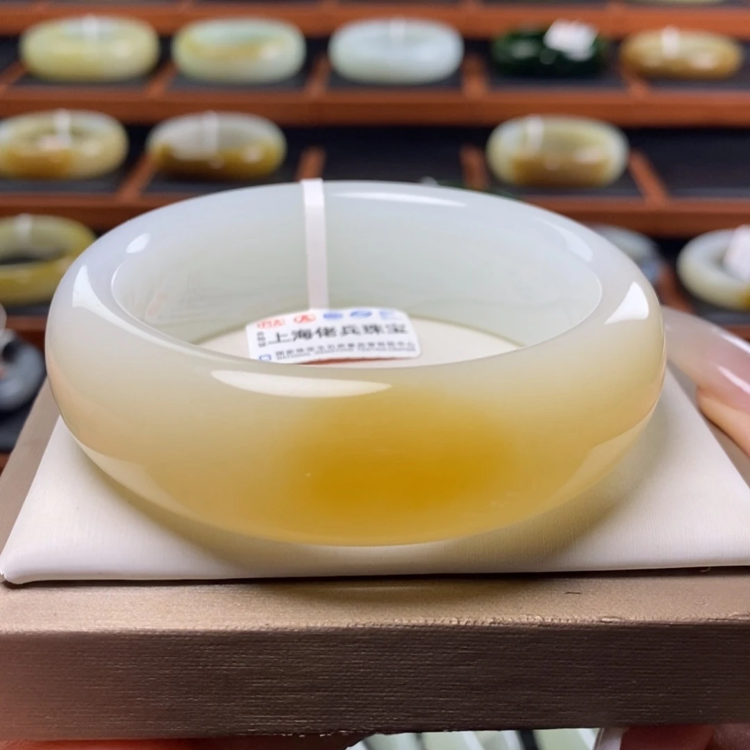 未镶嵌手镯和田玉（糖玉）57圈