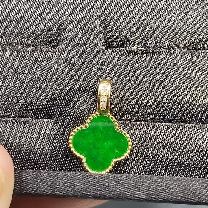 翡翠银S925镀金镶嵌颈饰