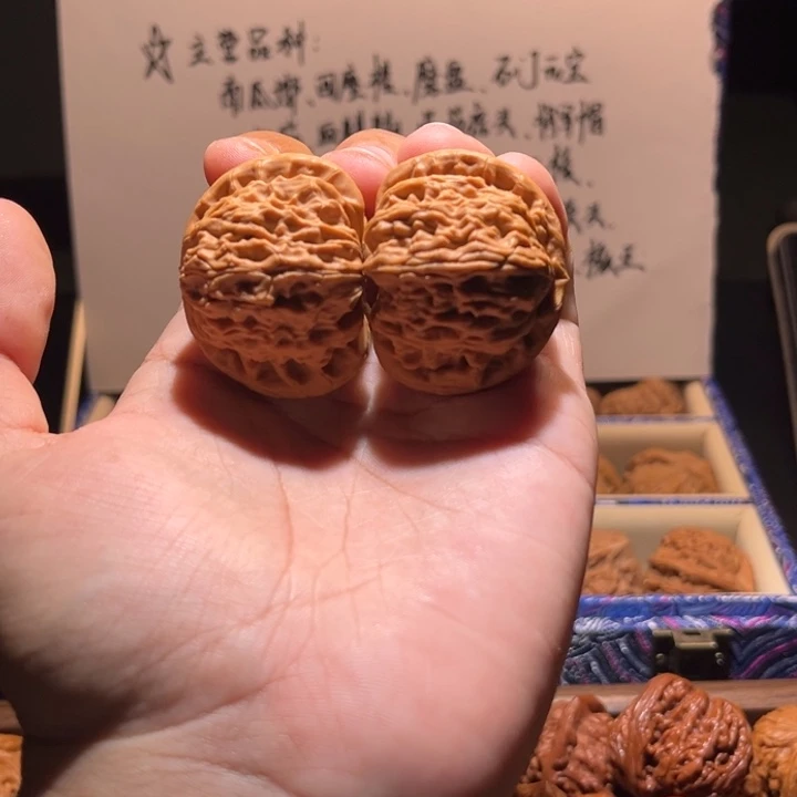 吊坠文玩核桃42尺延庆白狮子