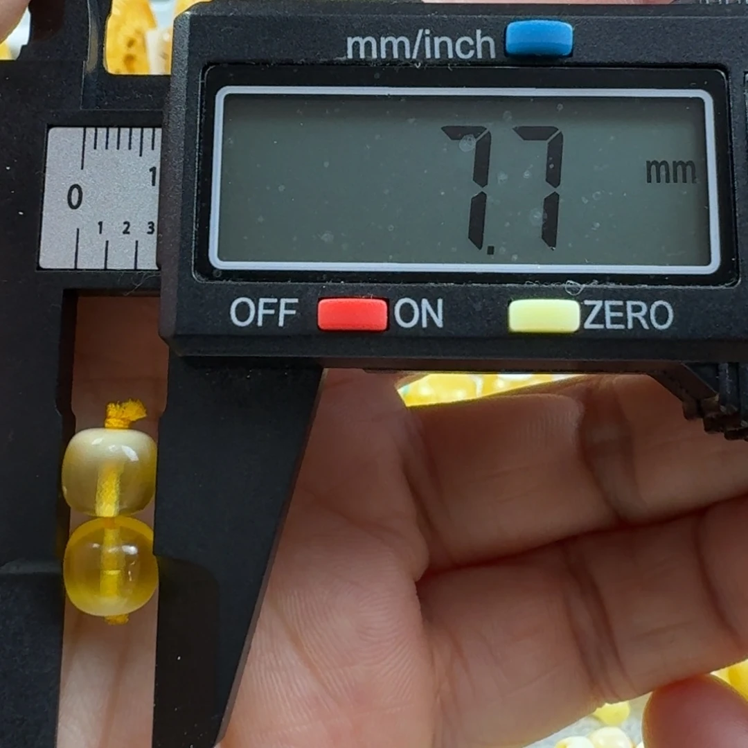 蜜蜡未镶嵌裸石12杂