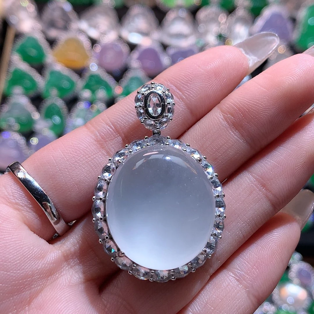 石英质玉颈饰银S925镶嵌