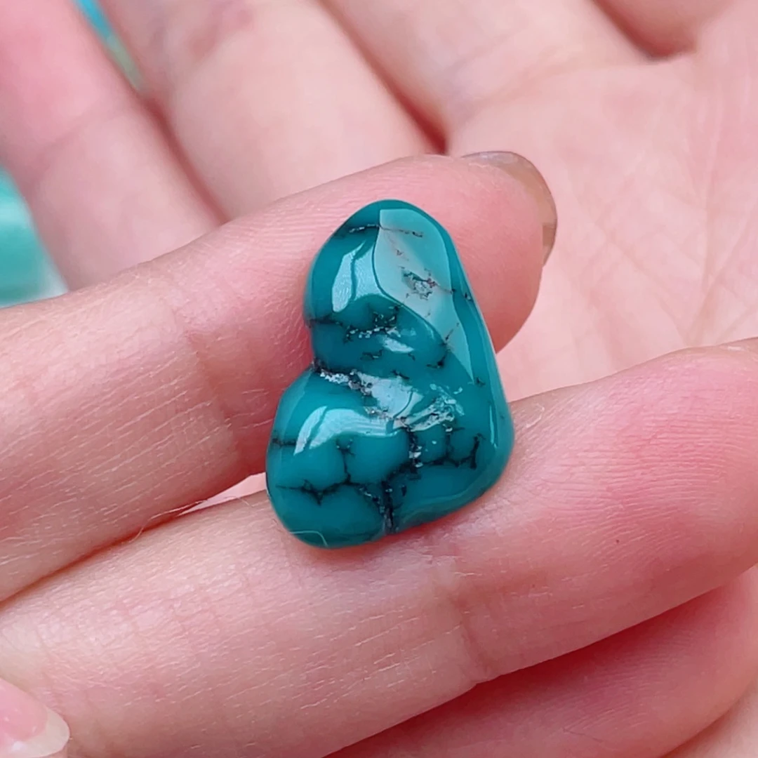 绿松石未镶嵌挂件