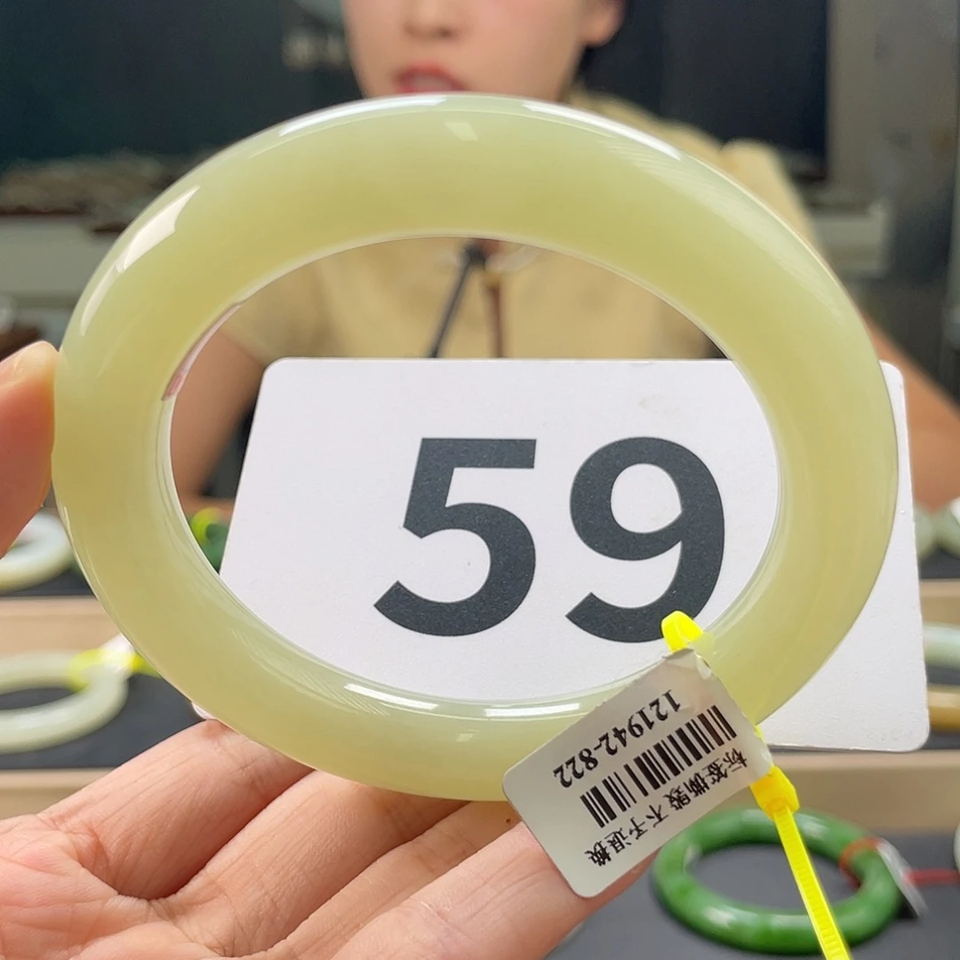 和田玉手镯未镶嵌64