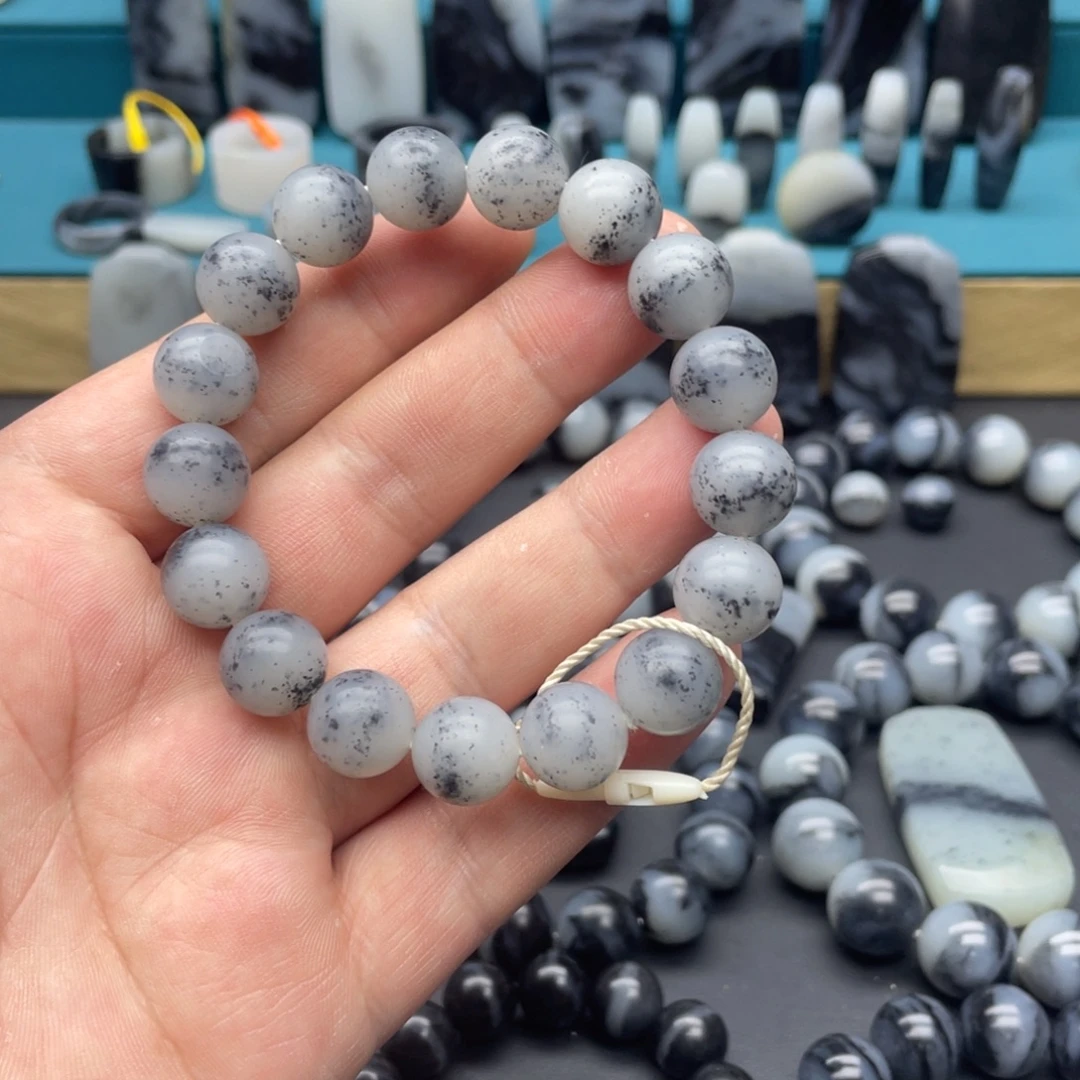 和田玉未镶嵌手串