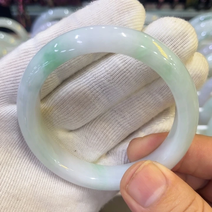 未镶嵌手镯翡翠四海哥翡翠白底青飘花