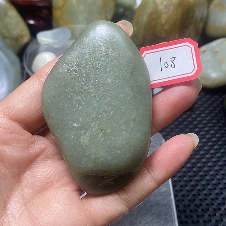 和田玉未镶嵌珠宝奇石108