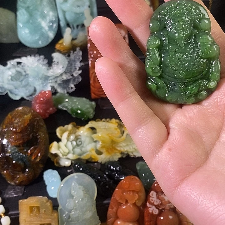 蛇纹石玉合金颈饰