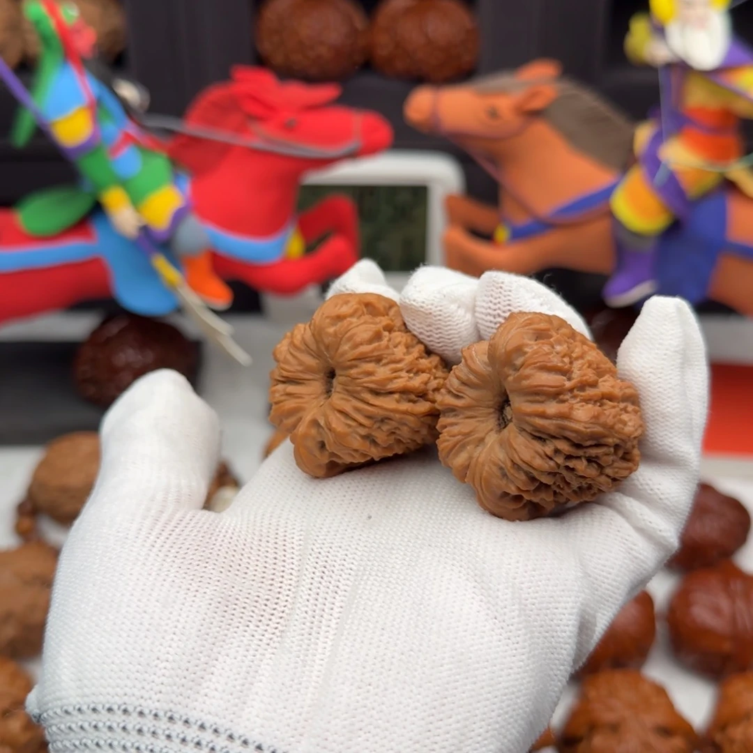 吊坠文玩核桃37凹底南疆