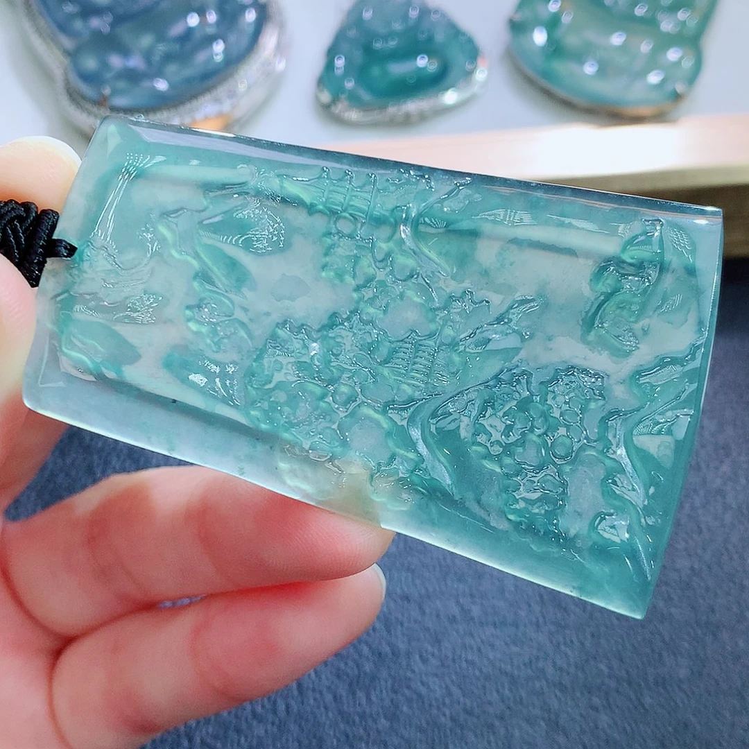 翡翠未镶嵌颈饰翡翠