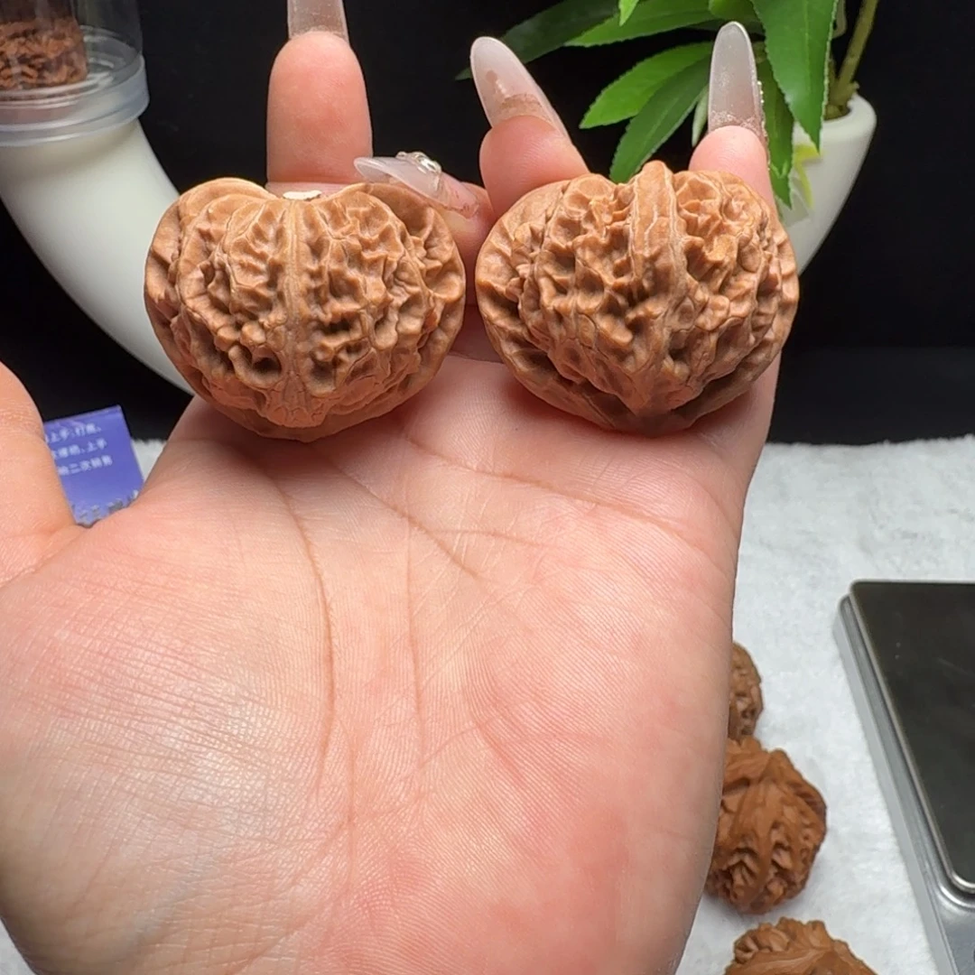 鲨***.文玩核桃把件41宫灯