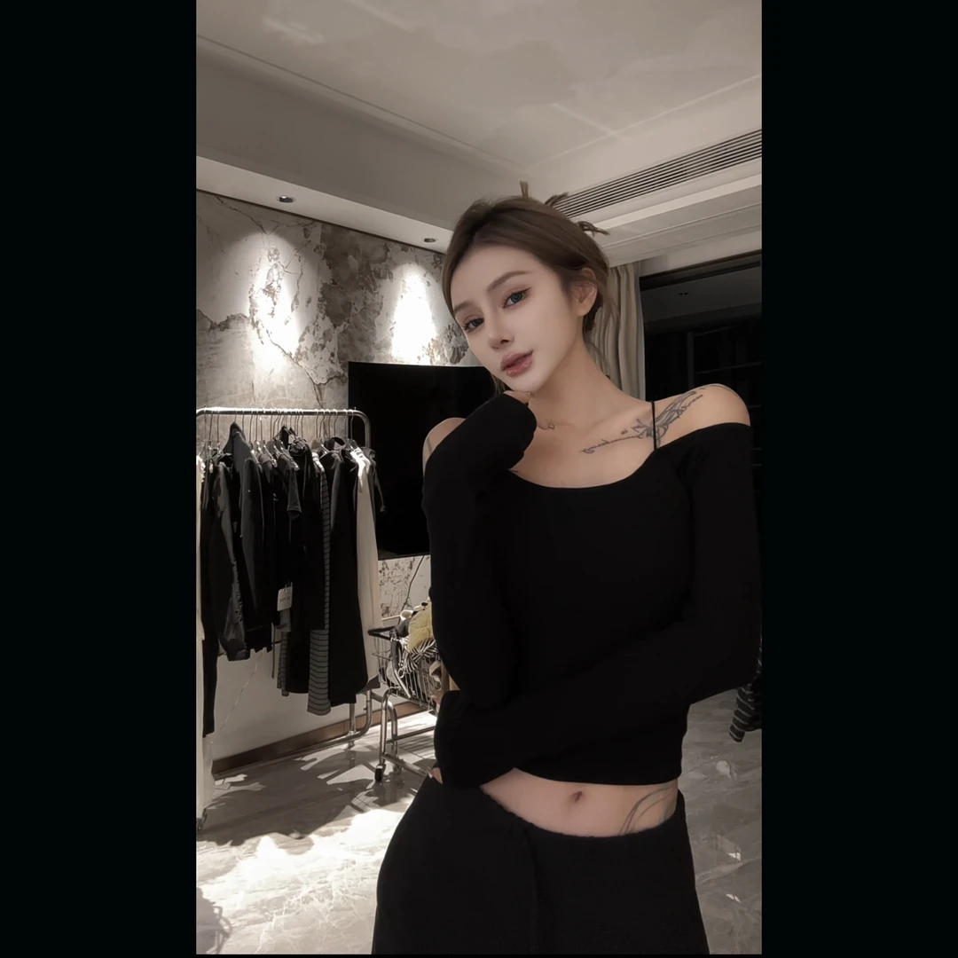 Black vitality.【八方来财】带胸垫！！！定制款紧身上衣