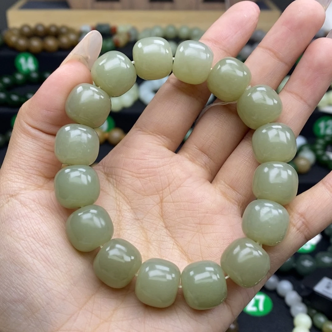 和田玉手链未镶嵌卡14m m