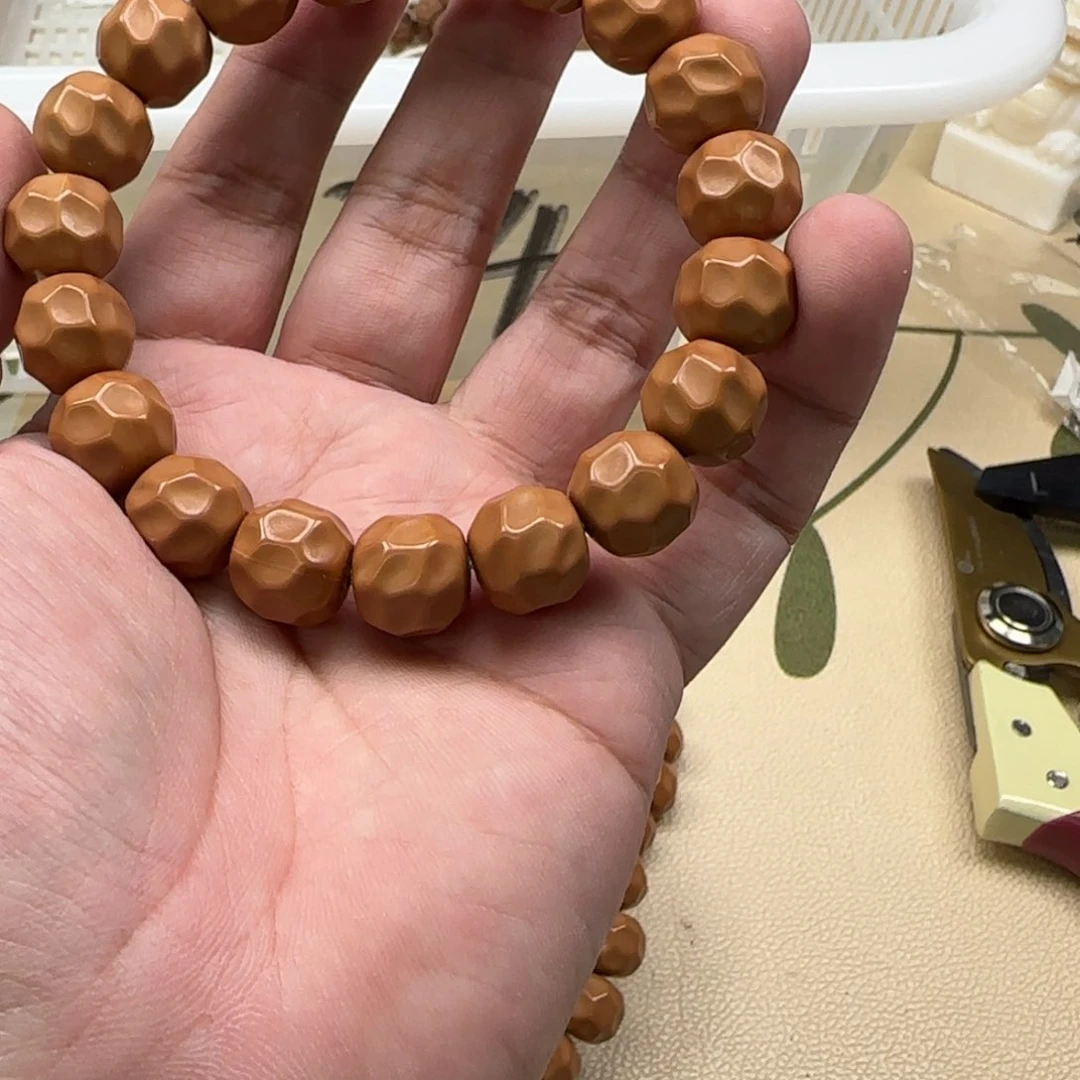 白玉菩提吊坠白色0868