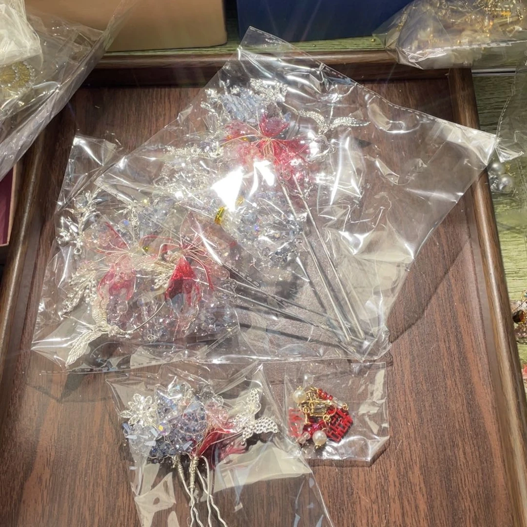 混合材质新娘头饰默认微瑕不退换