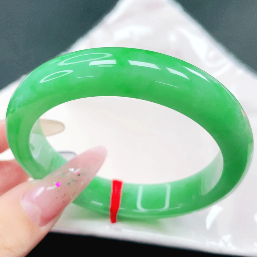 翡翠未镶嵌手镯53