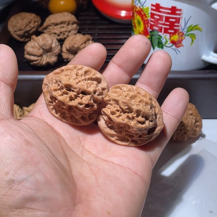 大***喆吊坠文玩核桃磐石