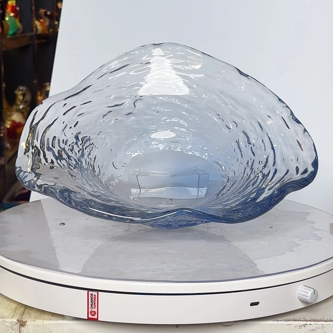 摆件琉璃花的颜色也是