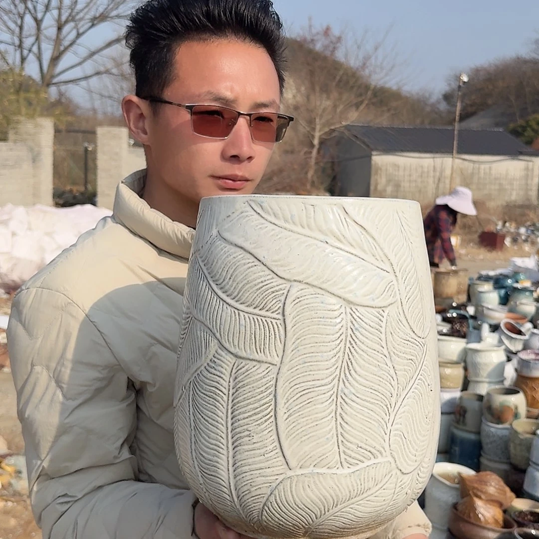 紫砂花盆口21高31（一个芭蕉叶白色