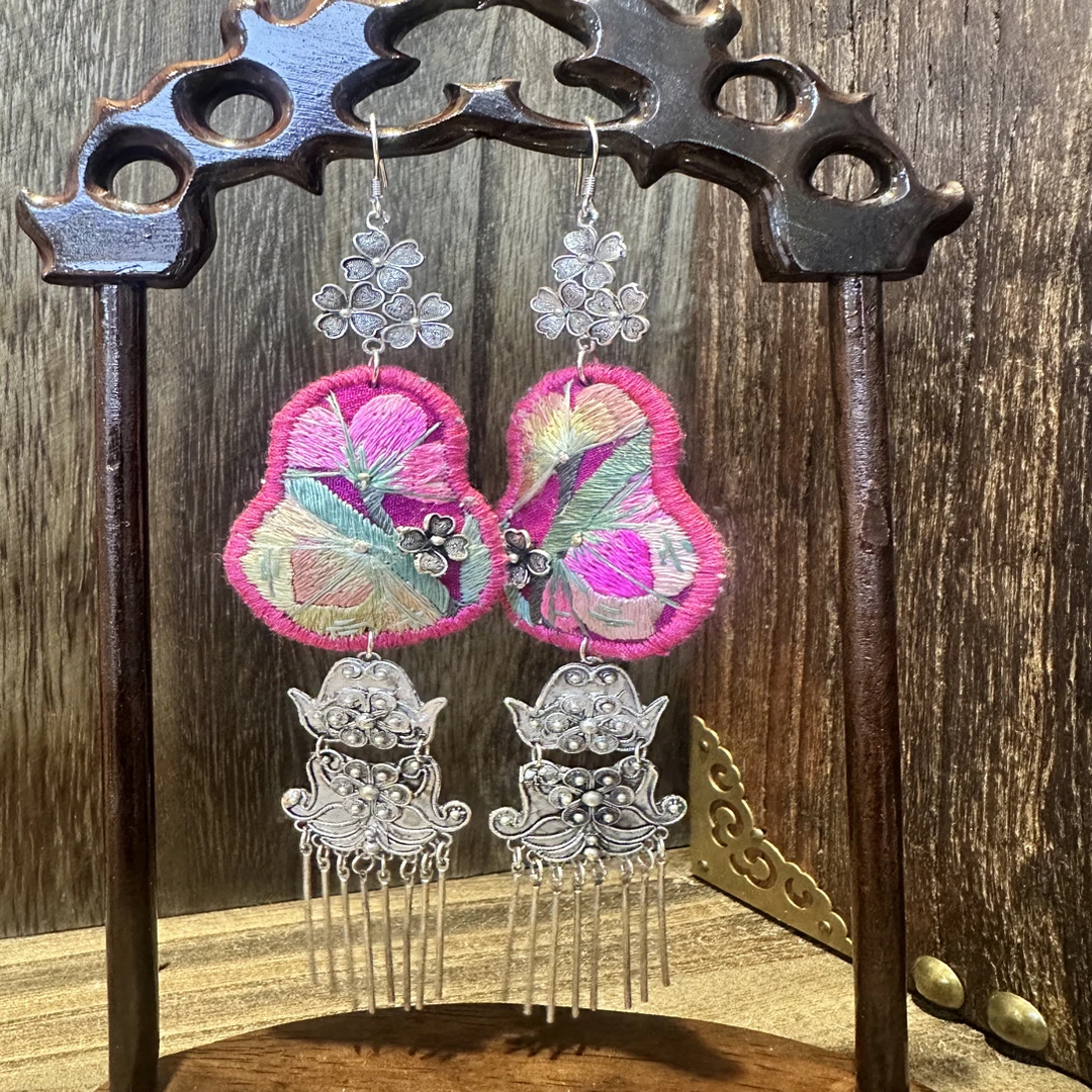 国风刺绣苗绣民族风耳环古风纯手工中式重工手工刺绣