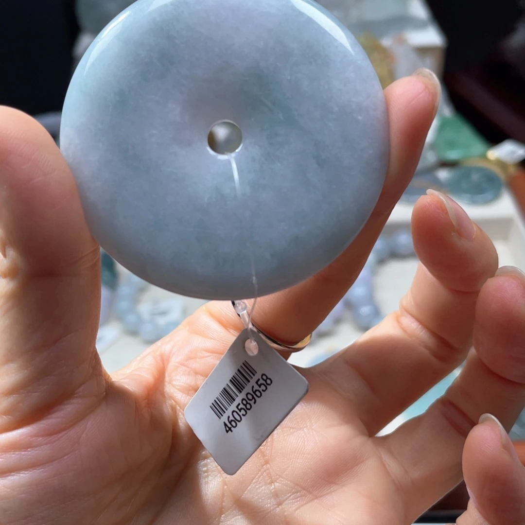 翡翠未镶嵌颈饰翡翠16