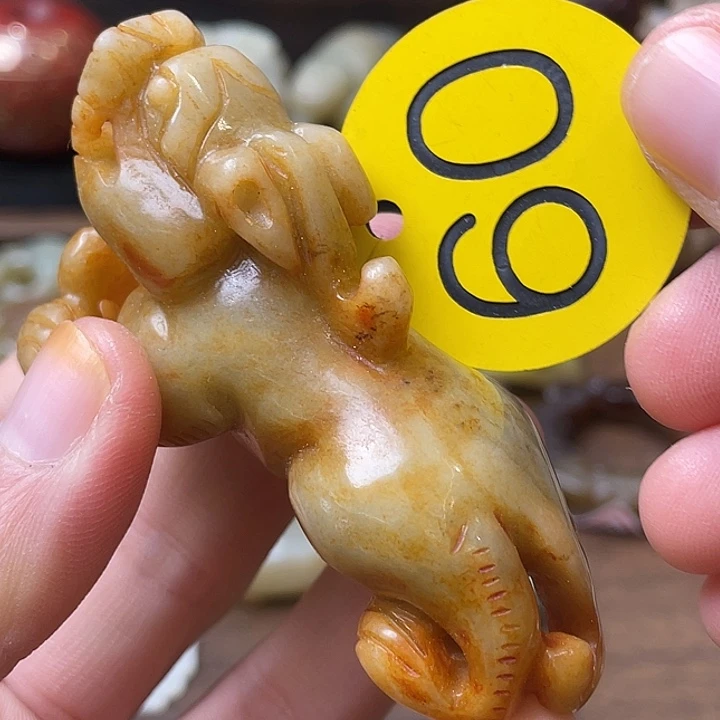 和田玉（糖玉）未镶嵌颈饰