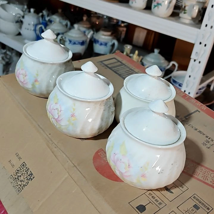 摆件陶瓷盘子碗啥都有