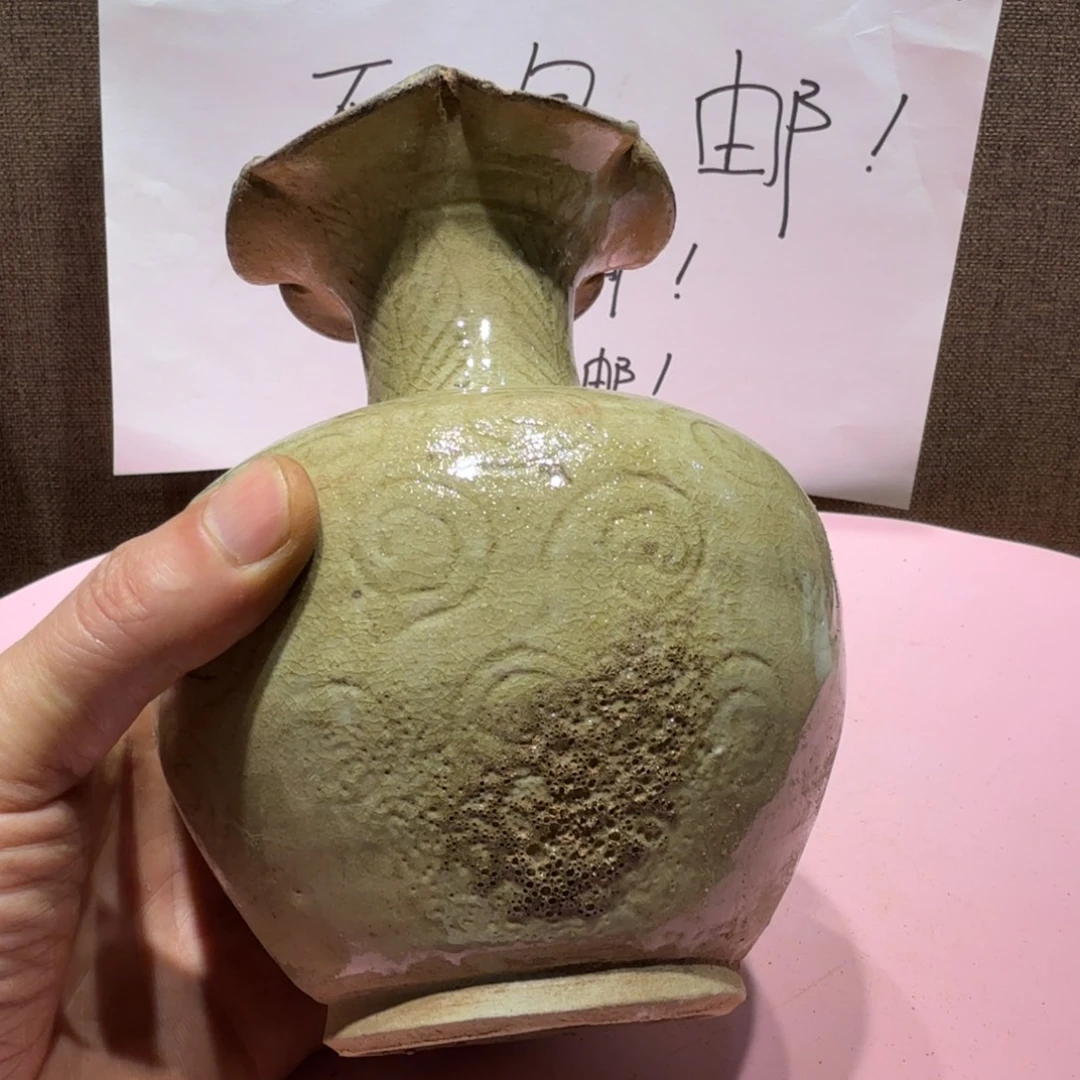 陶其他漂亮的小瓷瓶子