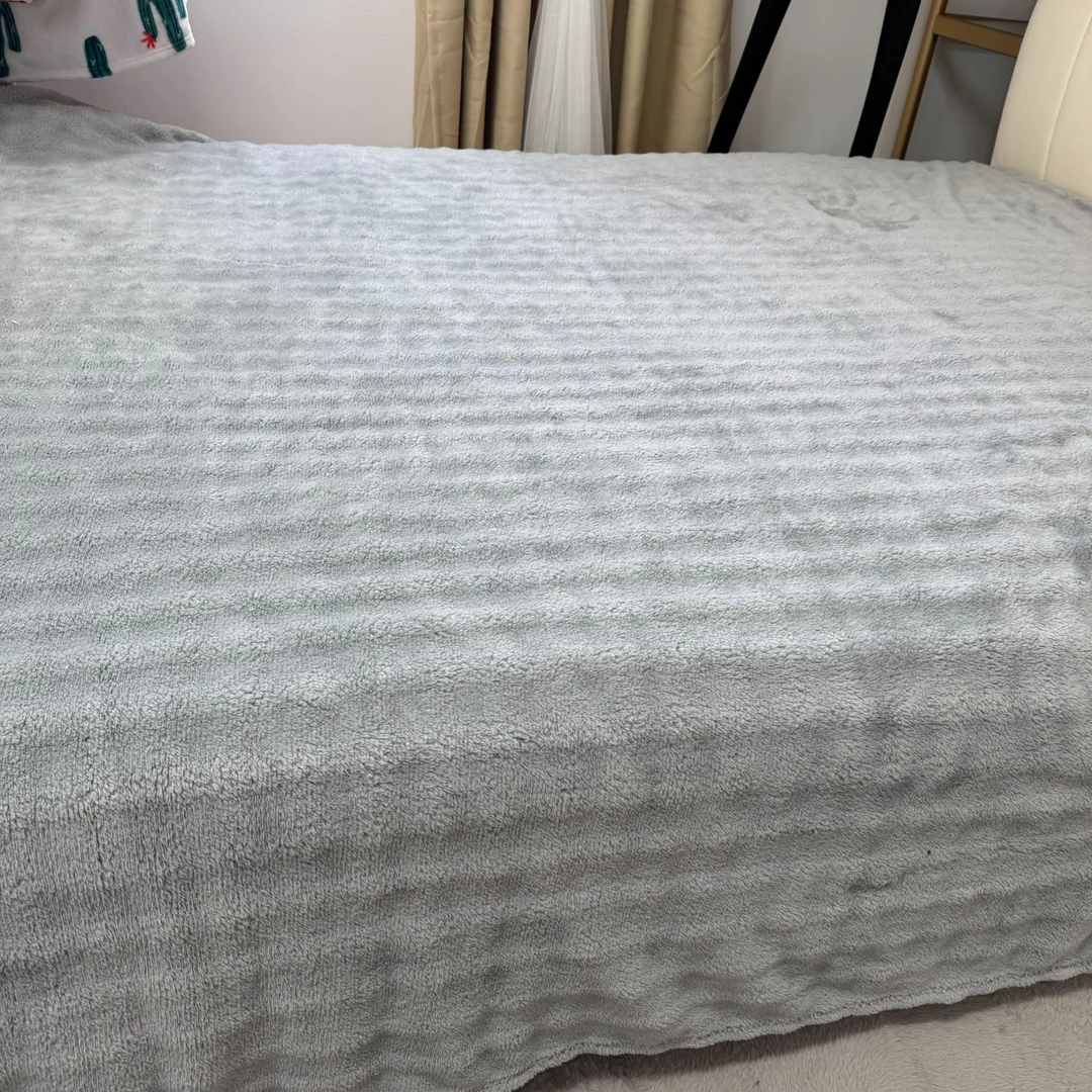 阳光-200m烟灰色泡泡云貂绒云毯毛毯床单双面绒加厚
