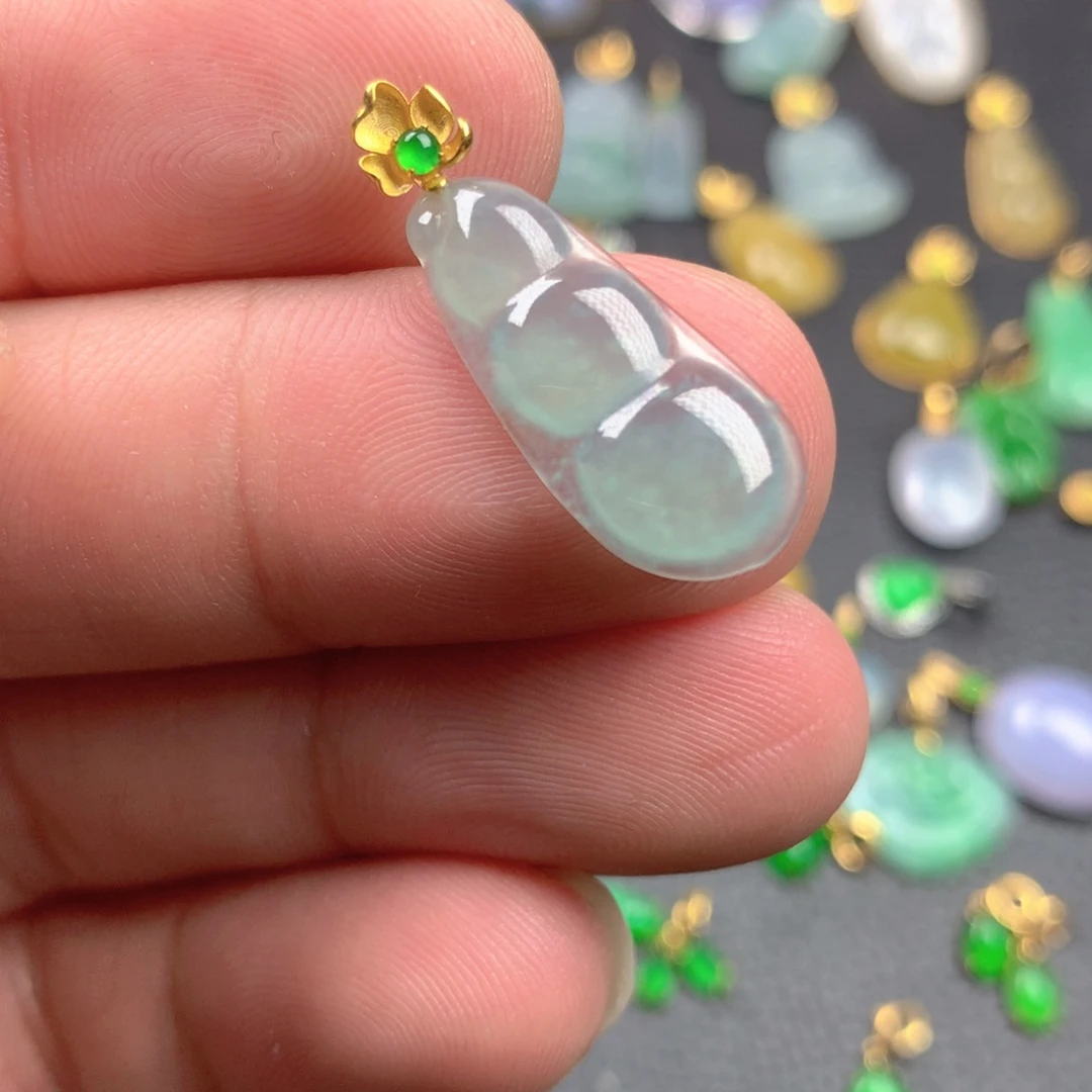 【闪购商品】颈饰18K金镶嵌翡翠翡翠