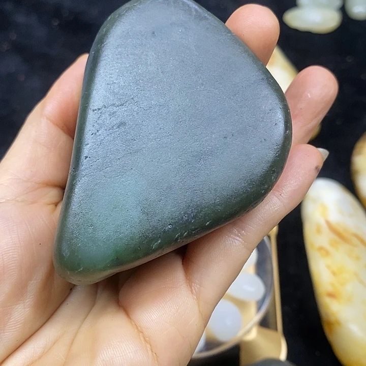 玉***之未镶嵌和田玉（糖玉）挂件