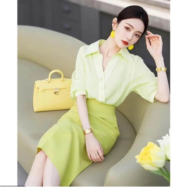 一整套入春穿搭减龄洋气时尚小洋装高级感韩系小香风绿色衬衫套装